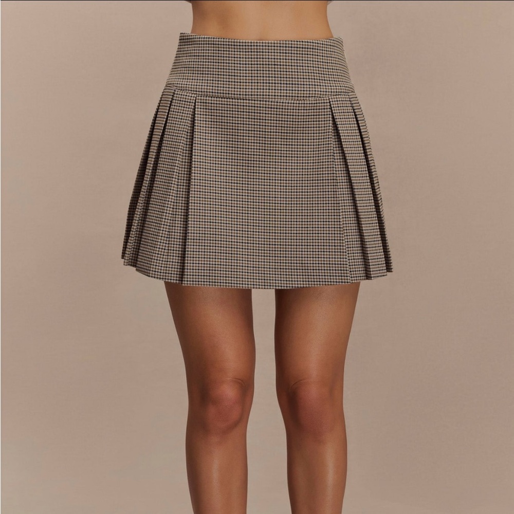 Meshki Tan Check Angie Pleated Buckle Mini Suiting Skirt - Spring Suiting NWOT - Picture 4 of 12